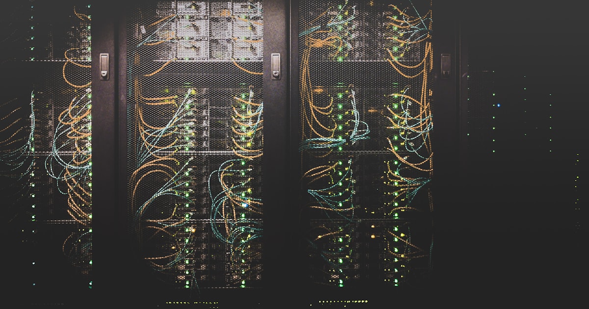 Cloudflare 数据层三件套：D1 / KV / Queues 实战，给 Worker 加上数据库